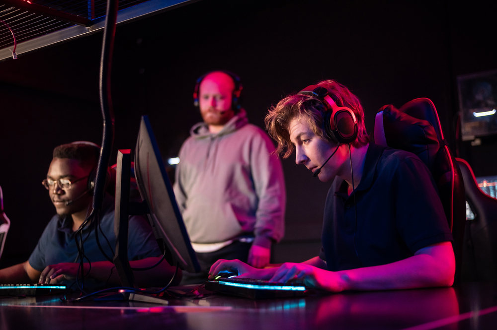 دليل شامل لمراهنات Dota 2: استراتيجيات ونصائح للمراهنين العرب